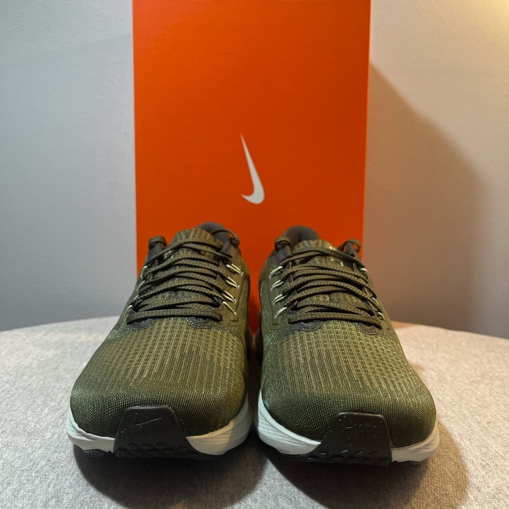 Nike Air Zoom Pegasus 39 Cargo Khaki Running Men's Shoe Size 12 DH4071-300​ - Picture 2 of 11